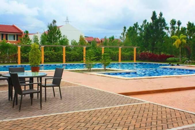 Relaxing Home At Camella Bacolod, Near Airport, Rockwell, Terminals, Famous Resto Bagian luar foto